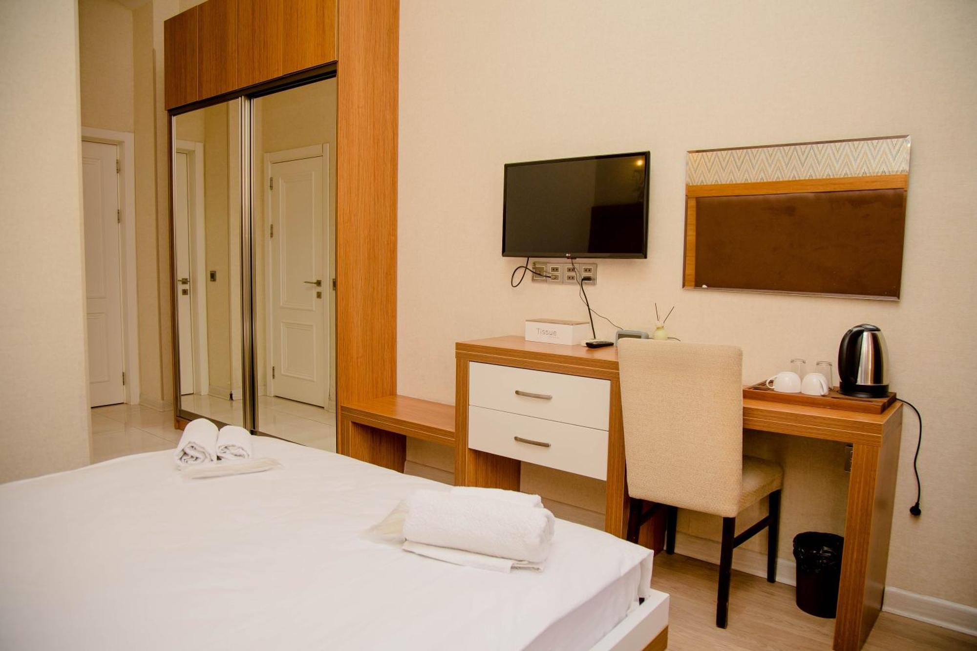 Solo Boutique Hotel Baku Exterior photo